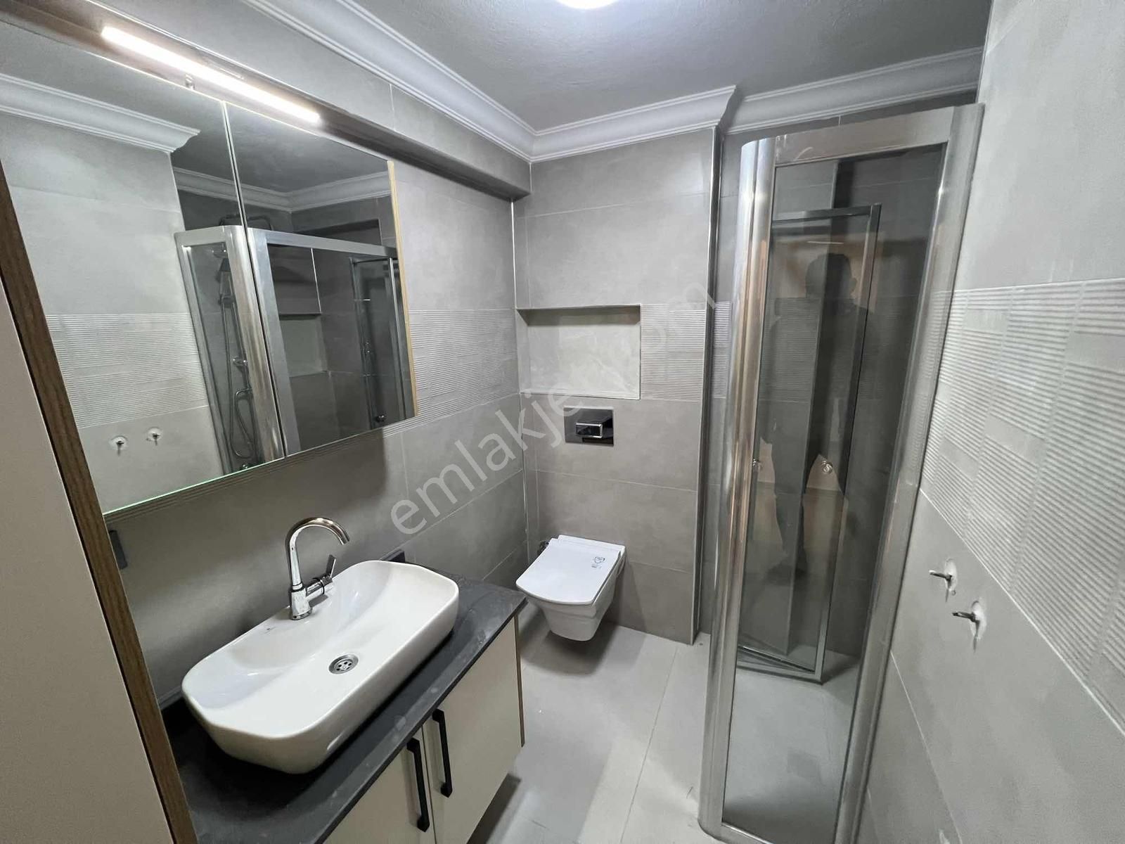 Didim Merkezde Ön Cephe 3+1 Ayrı Mutfak Lüks Tadilatlı - Görsel 5