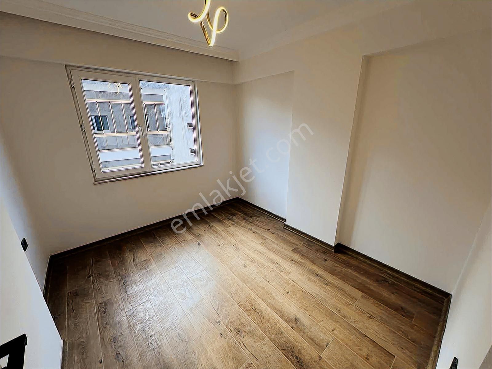 Didim Merkezde Ön Cephe 3+1 Ayrı Mutfak Lüks Tadilatlı - Görsel 9