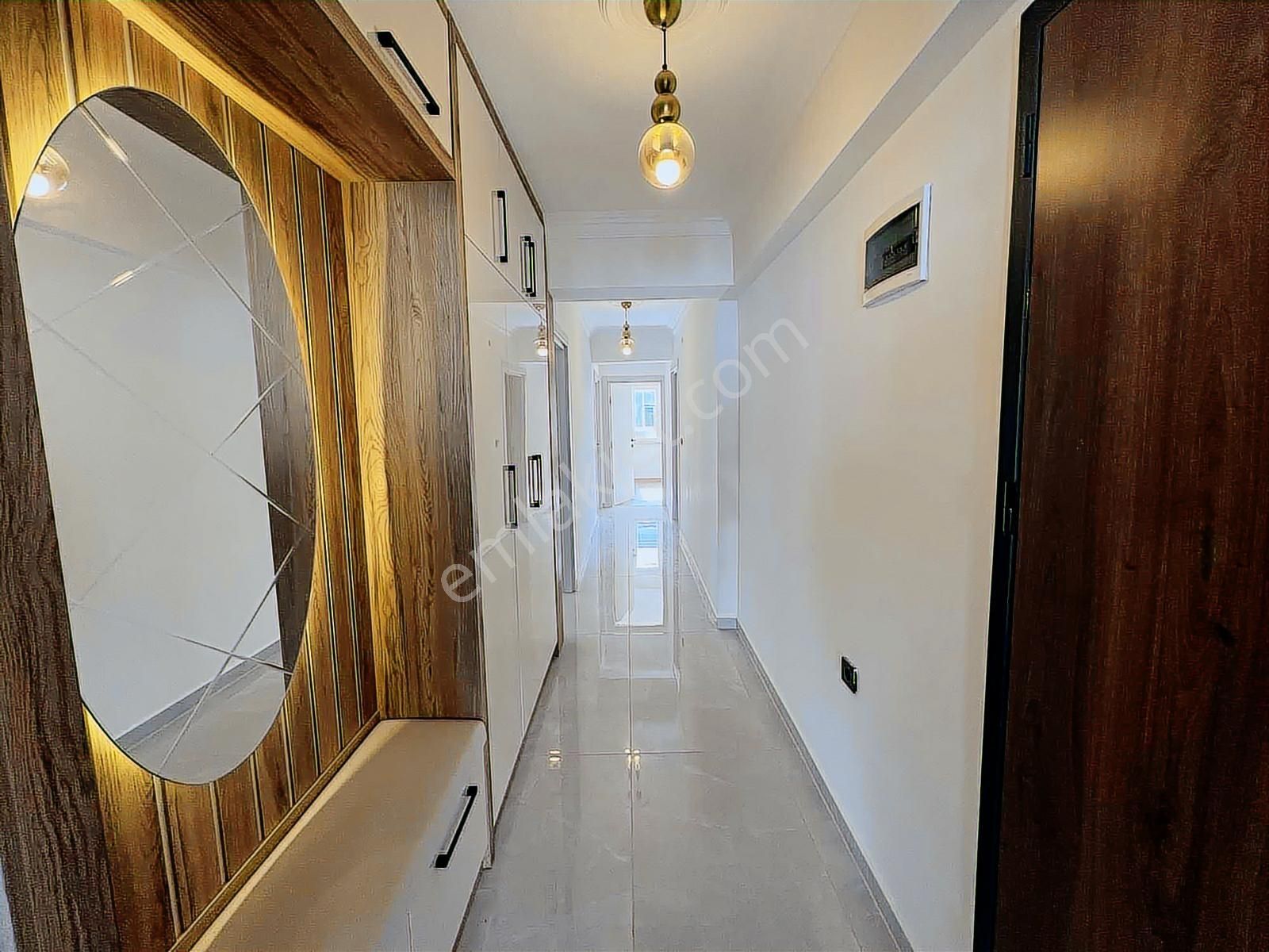 Didim Merkezde Ön Cephe 3+1 Ayrı Mutfak Lüks Tadilatlı - Görsel 11