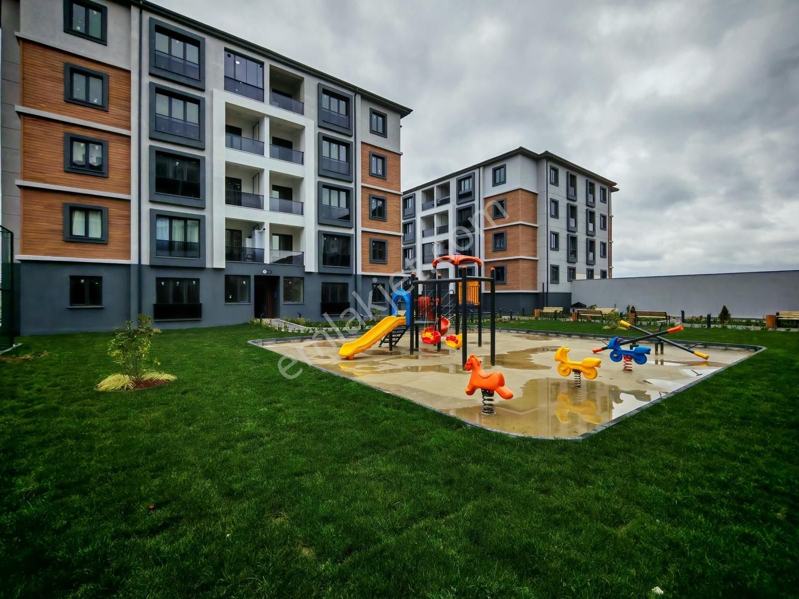 Silivri M.sinan'da Site İçi Bahçe Kullanımlı Sıfır 2+1 - Görsel 14