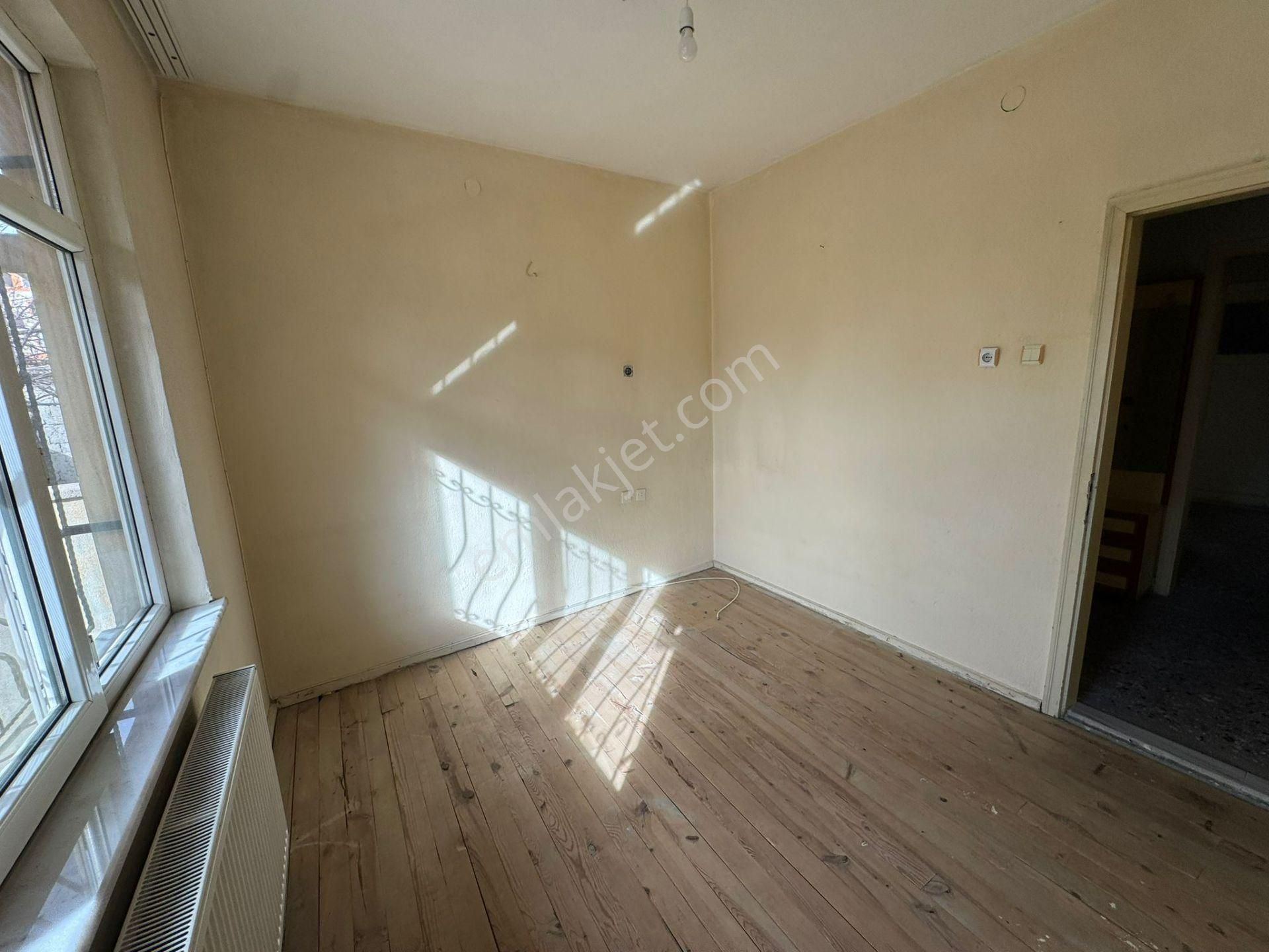 Işıklar Mah Kiralık 3+1 Makul Fiyatlı Daire - Görsel 11