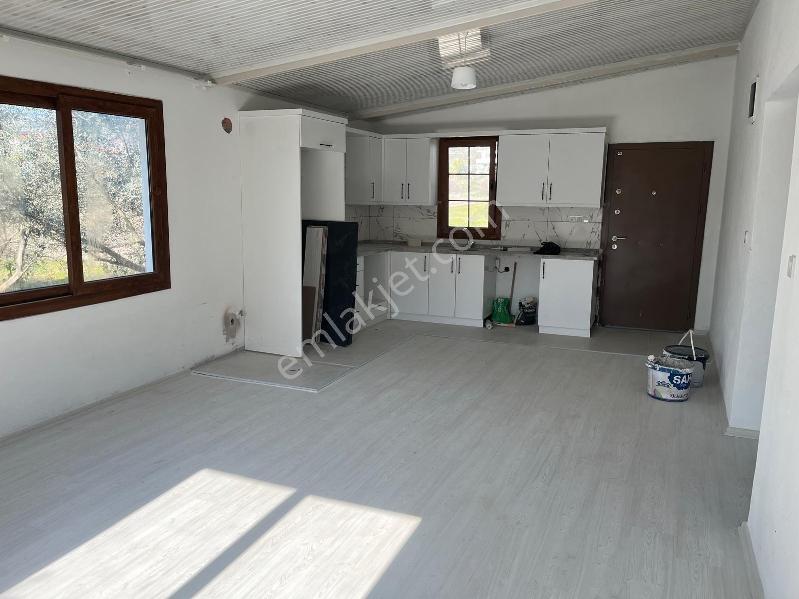 Karaçulhada Müstakil Kiralık 2+1 - Görsel 9