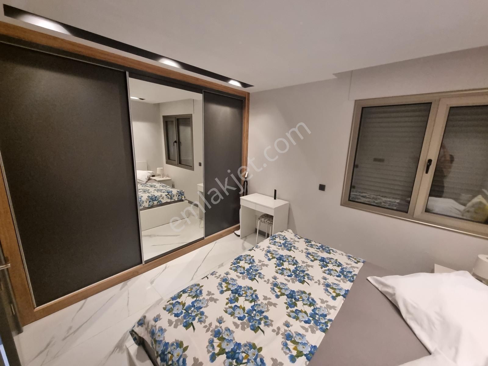 Sahile Yürüme Mesafesinde Tripleks 5+2 Satılık Villa - Görsel 32