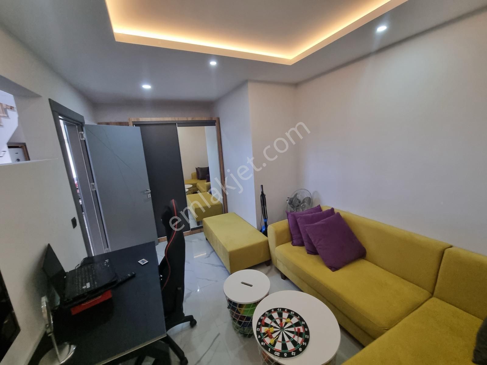 Sahile Yürüme Mesafesinde Tripleks 5+2 Satılık Villa - Görsel 6