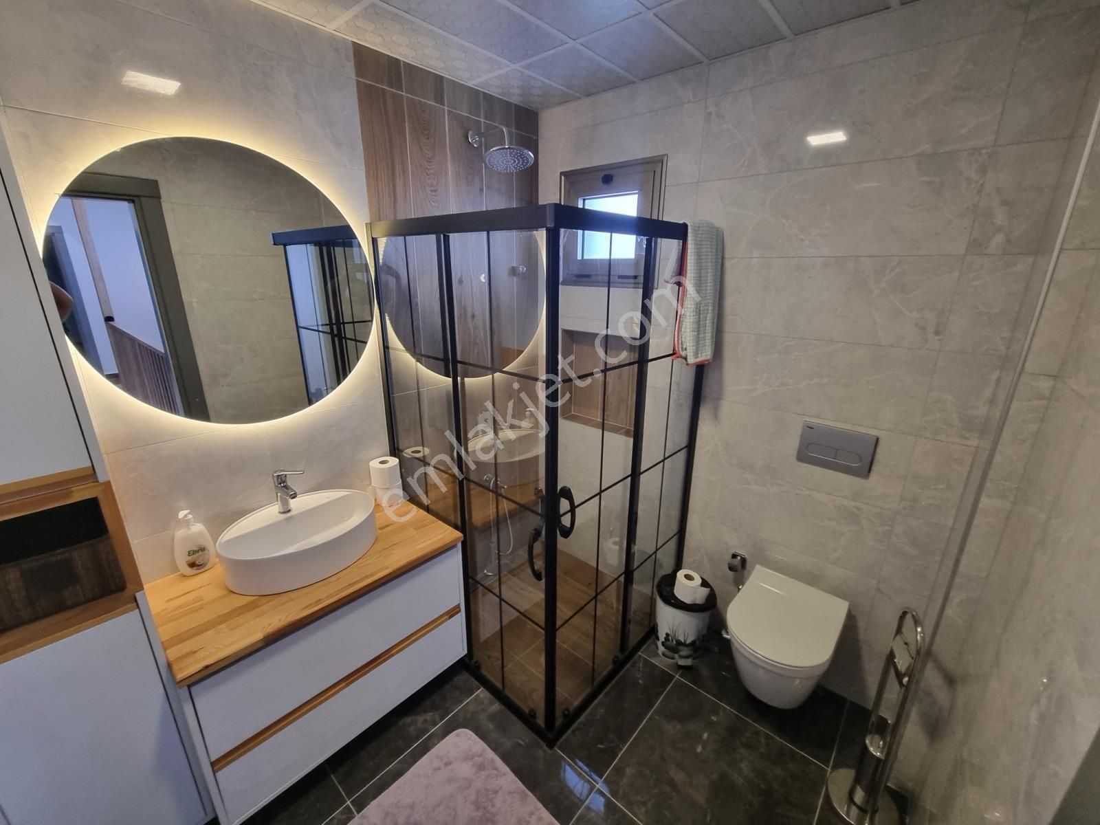 Sahile Yürüme Mesafesinde Tripleks 5+2 Satılık Villa - Görsel 11