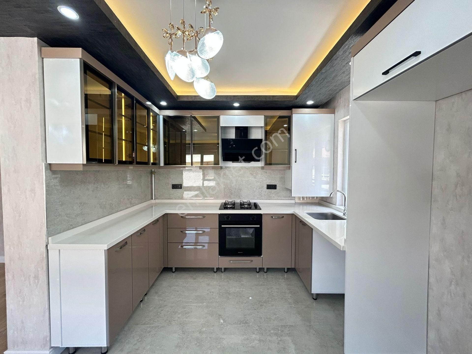 Taner'den Sinan Caddesinde Yıldız Köprü Yanı 3+1 Çift Yolu Süper Lüks - Görsel 13