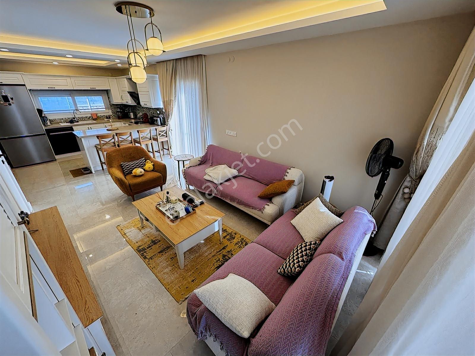 Termal Havuzlu Sitede Satılık 3+1 Villa - Görsel 3