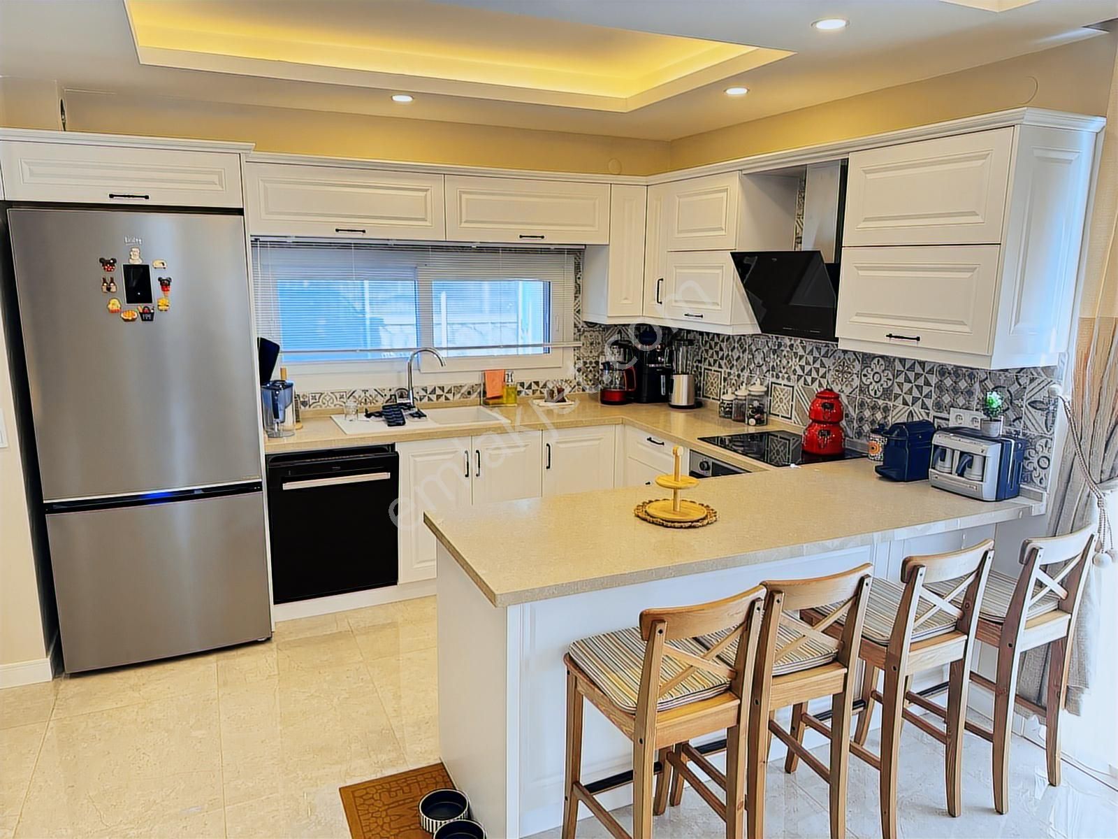 Termal Havuzlu Sitede Satılık 3+1 Villa - Görsel 2