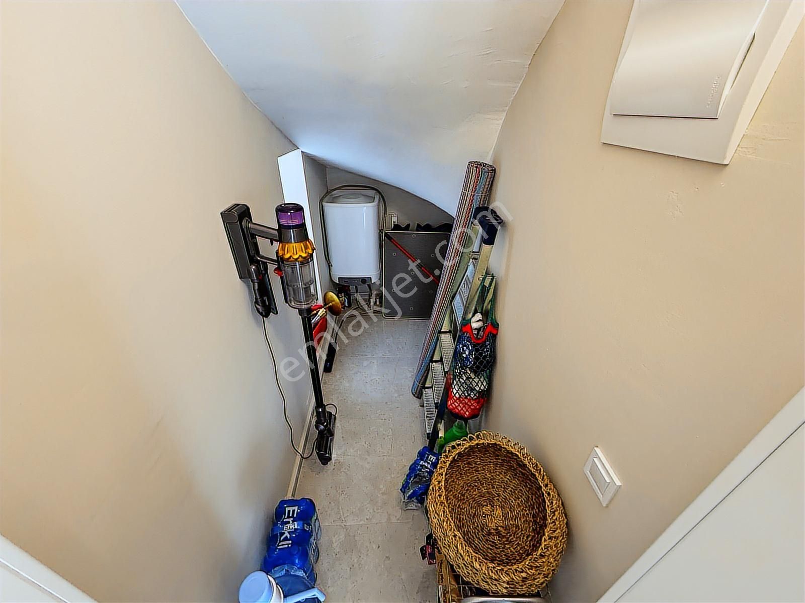 Termal Havuzlu Sitede Satılık 3+1 Villa - Görsel 33