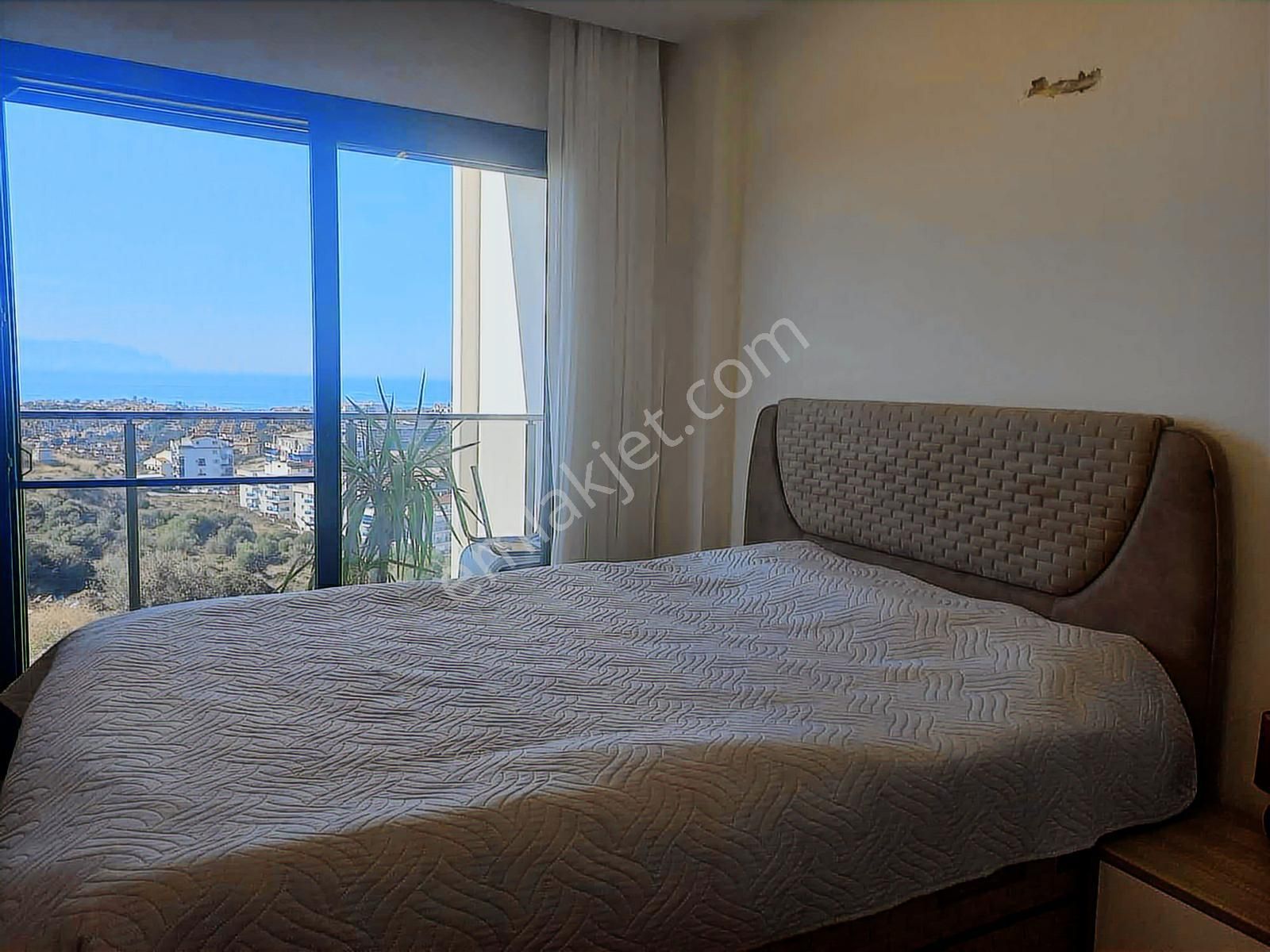 Değirmendere'de 2+1 Ara Kat Havuzlu Satılık Daire - Görsel 4