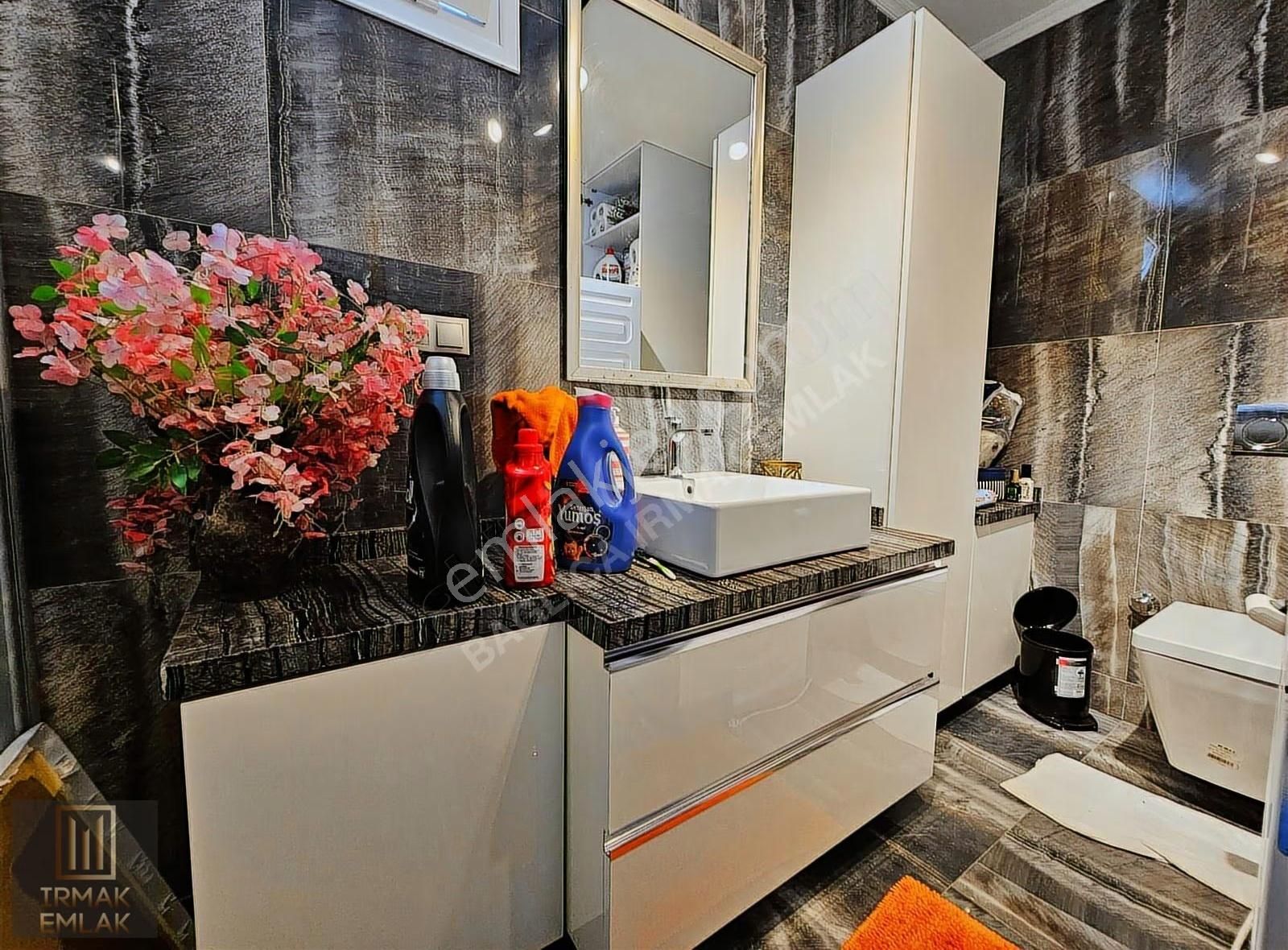 Umurca Emsalsiz Genişlikte 200 M2 3 Banyolu 3+1+1 Satılık Daire - Görsel 12