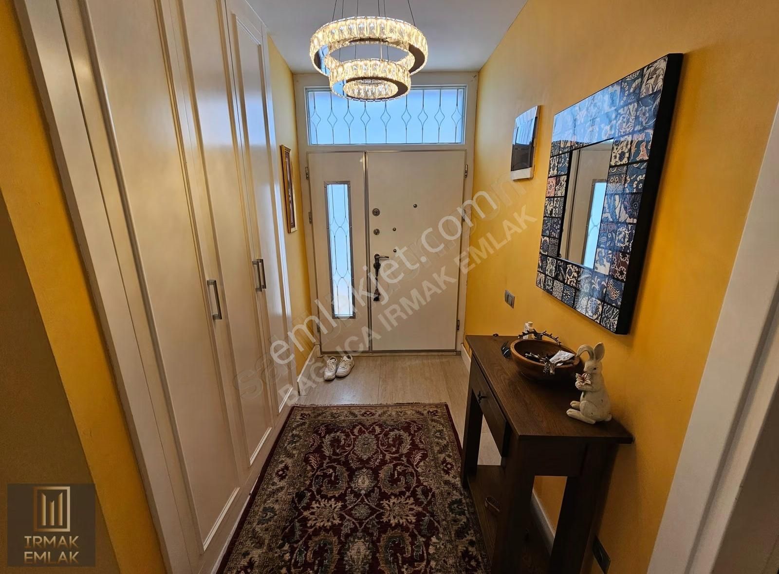 Umurca Emsalsiz Genişlikte 200 M2 3 Banyolu 3+1+1 Satılık Daire - Görsel 19