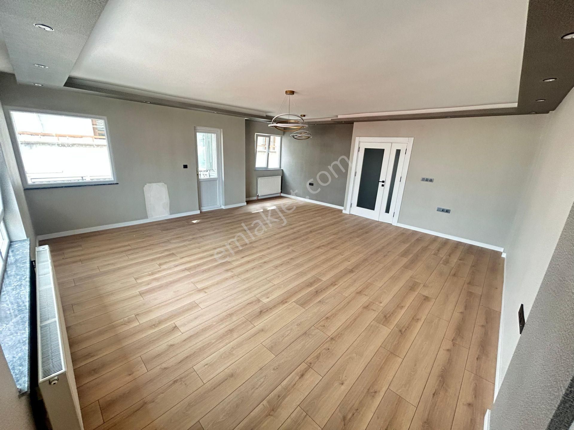 Taner'den Sinan Cad'de Yıldız Köprü Dibinde 4+1 Süper Lüks Kapalı Dubleks - Görsel 5