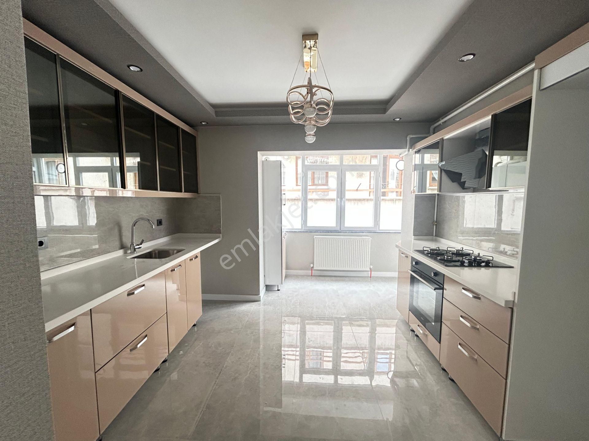 Taner'den Sinan Cad'de Yıldız Köprü Dibinde 4+1 Süper Lüks Kapalı Dubleks - Görsel 28