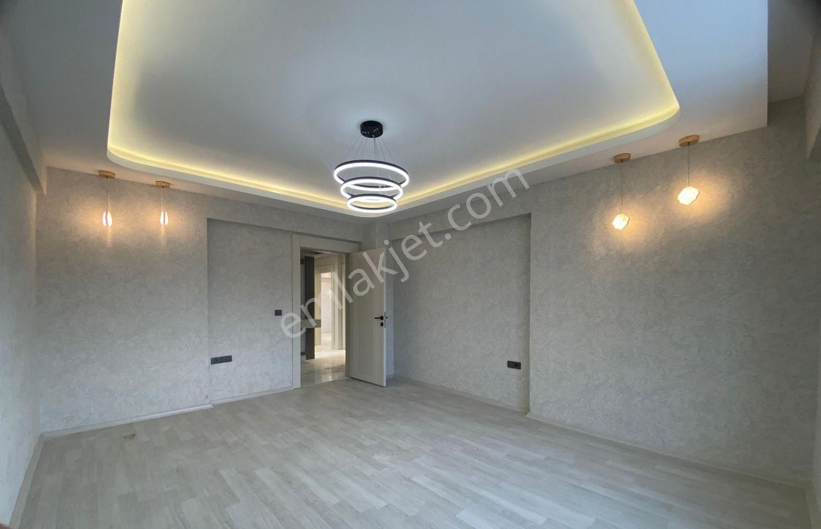 Fıstıklık'ta Aranan Konumda Az Katlı Sıfır! Çift Banyo U.lüx 2+1 - Görsel 8