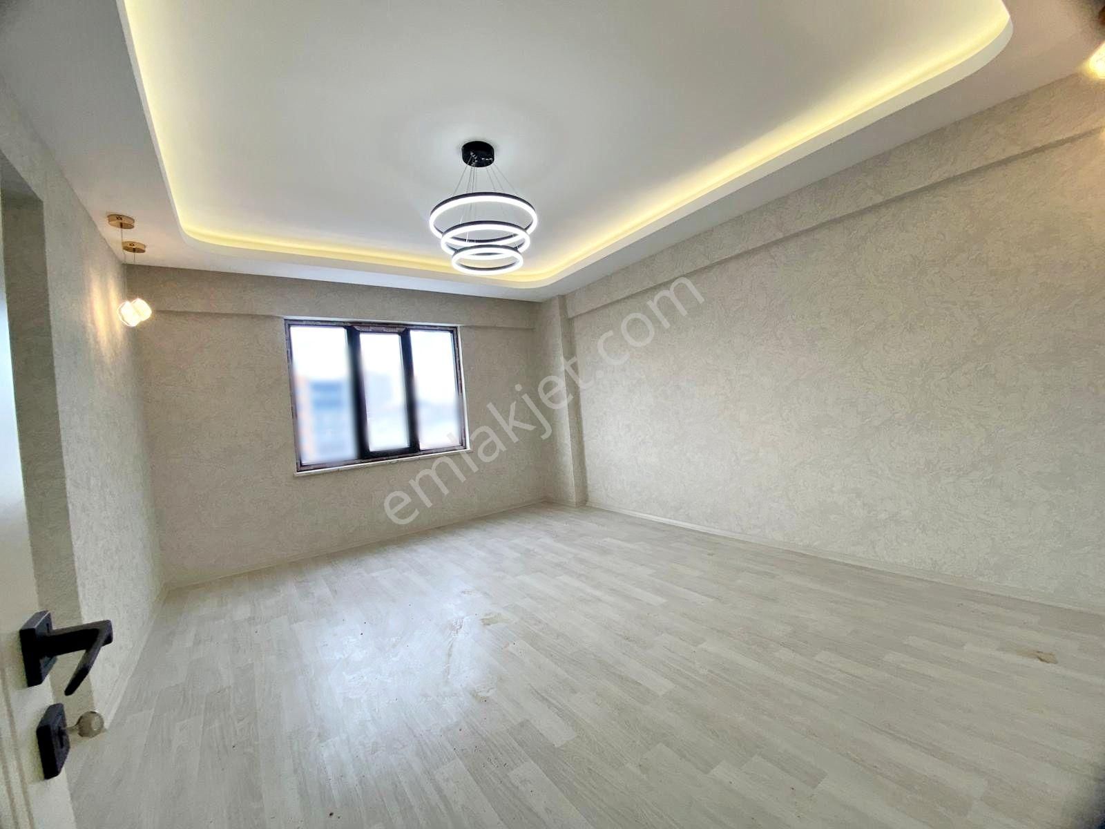Fıstıklık'ta Aranan Konumda Az Katlı Sıfır! Çift Banyo U.lüx 2+1 - Görsel 6