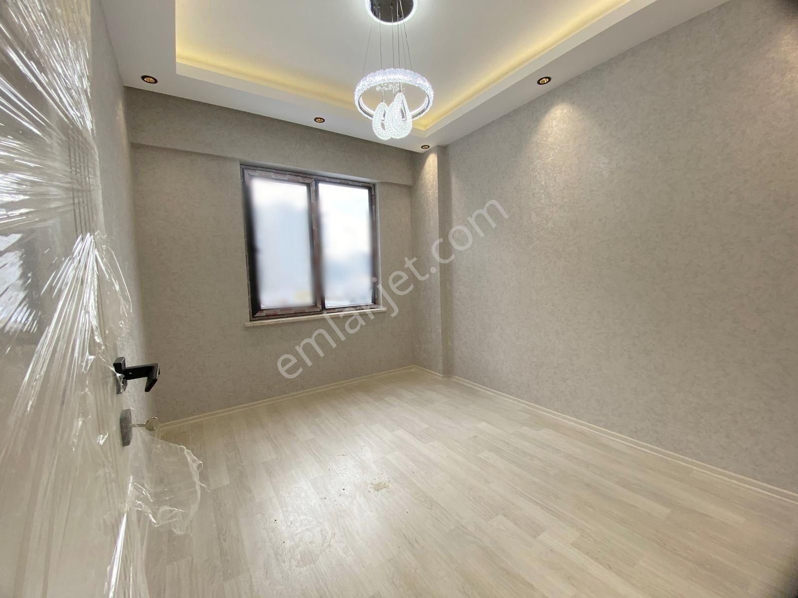 Fıstıklık'ta Aranan Konumda Az Katlı Sıfır! Çift Banyo U.lüx 2+1 - Görsel 9
