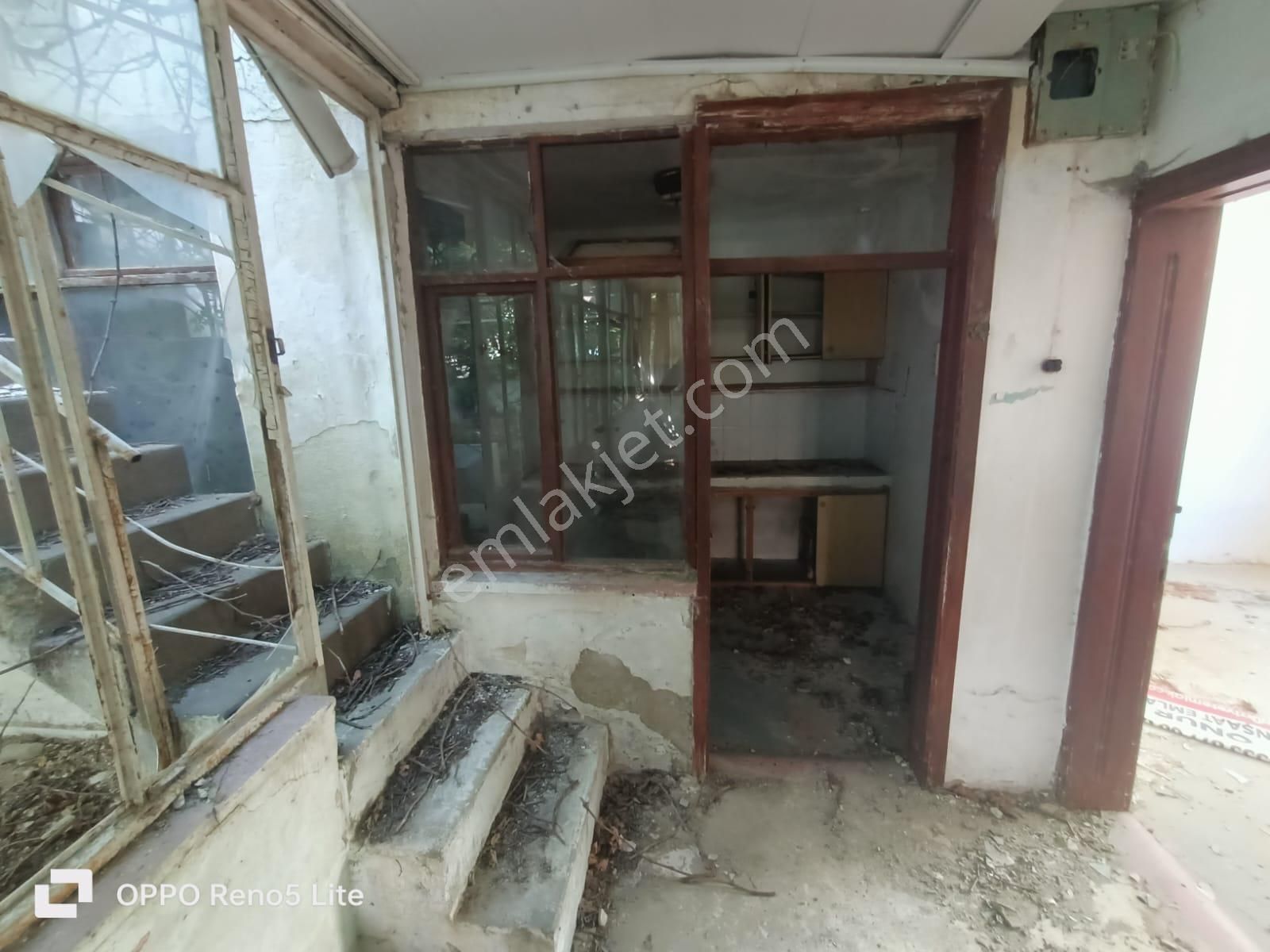 Edremit Akçay Güre Arasında Buse Emlaktan Satılık Müstakil Ev - Görsel 11