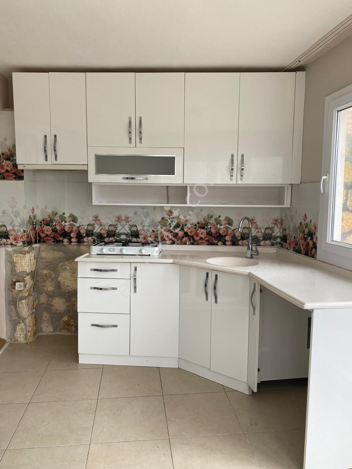 Karaburun Eğlenhoca Köyü’nde Devamlı Kiralık Daire - Görsel 6
