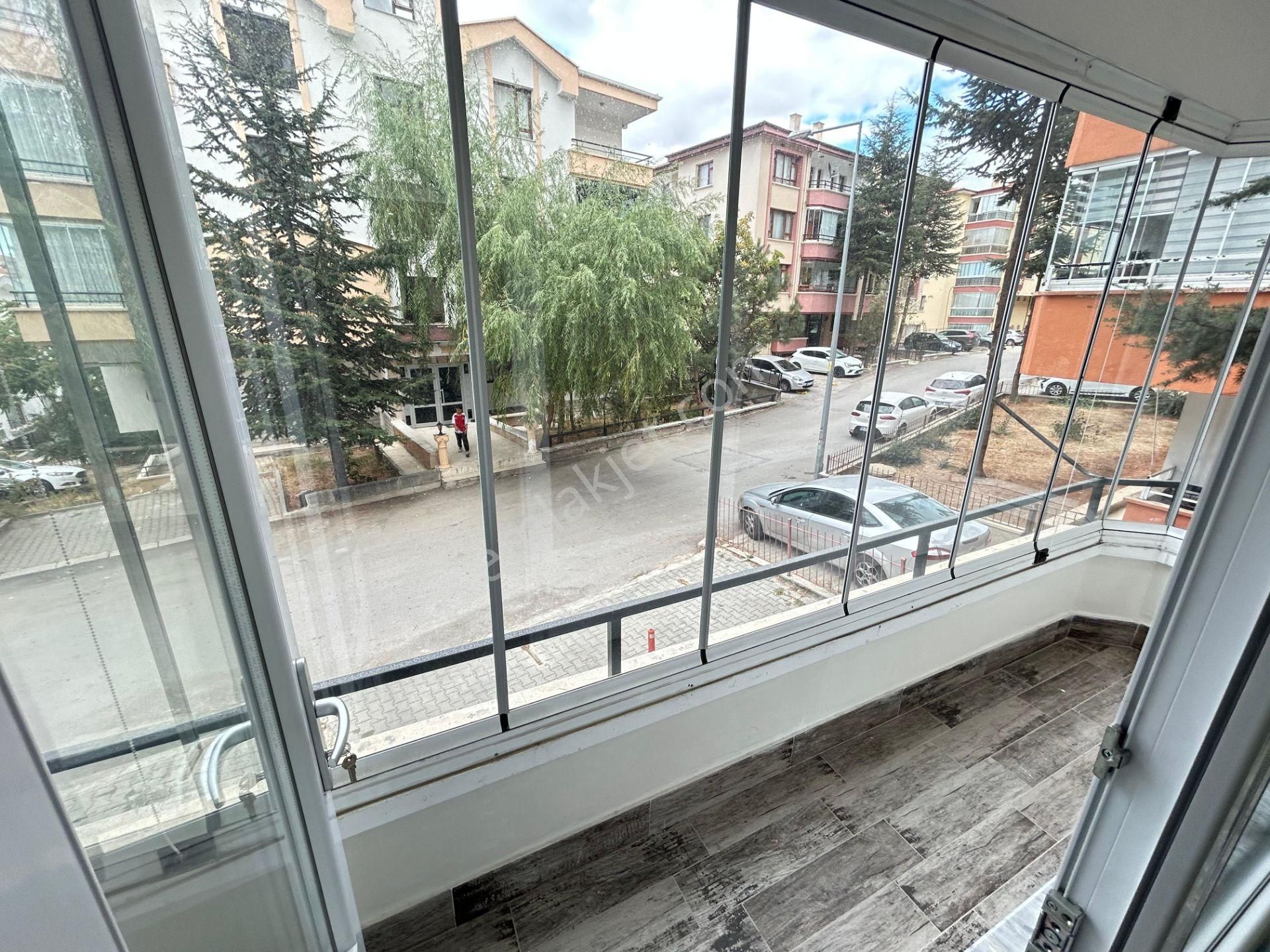 Taner'den Cevizlidere Cad. Yanı 3+1 Yüksek Giriş 2 Balkonlu Lüks - Görsel 6