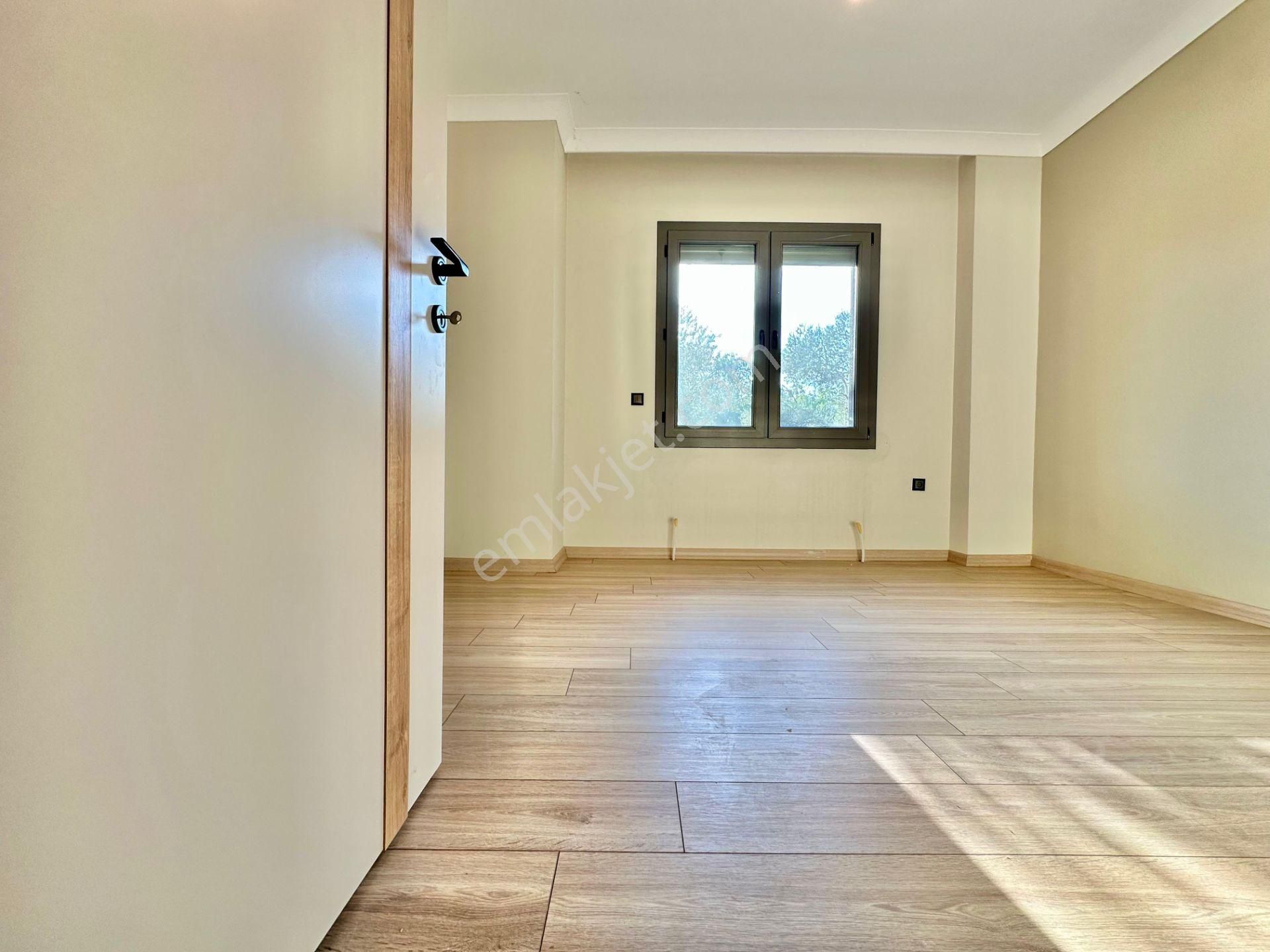 ✨akçay Ay Emlaktan✨tahtakuşlarda Denize 300 M Yeşillikler İçerisinde Huzur Bulacağınız 4+1 Villa - Görsel 9