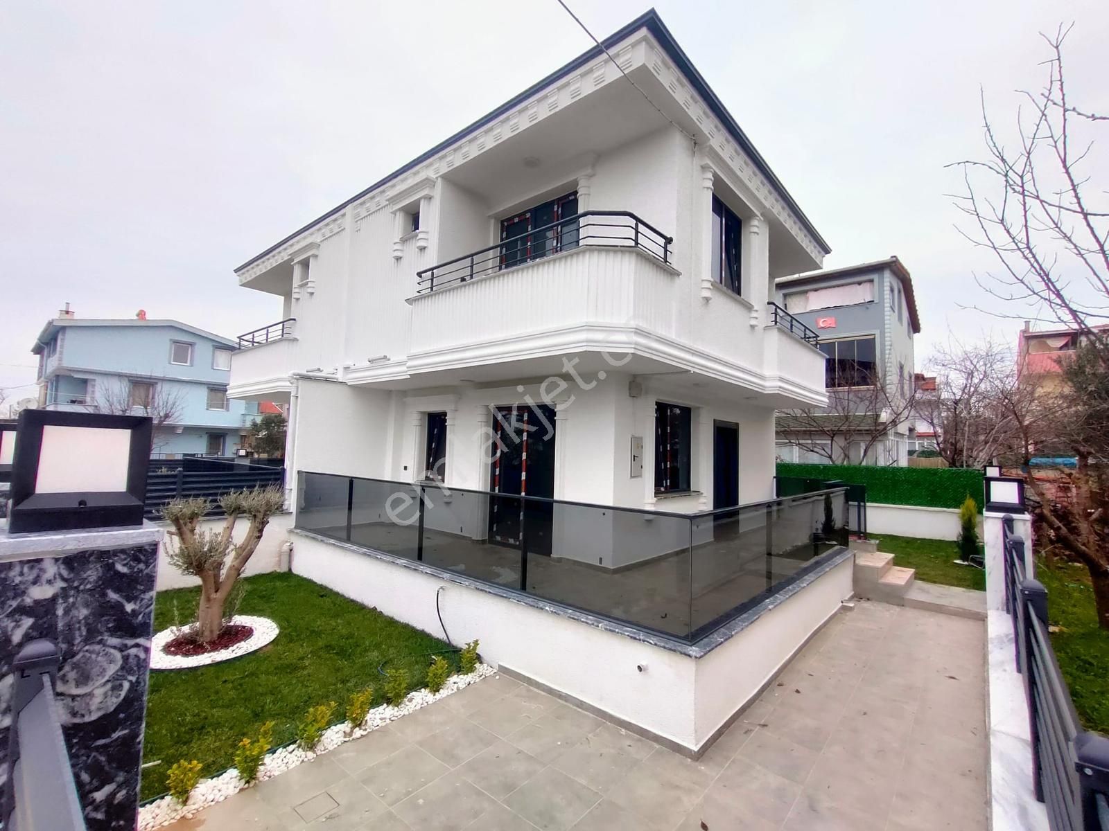 Tekirdağ Yeniçiftlik Beyaz Yakışan Villa 'kartallar Güvencesiye' - Görsel 2