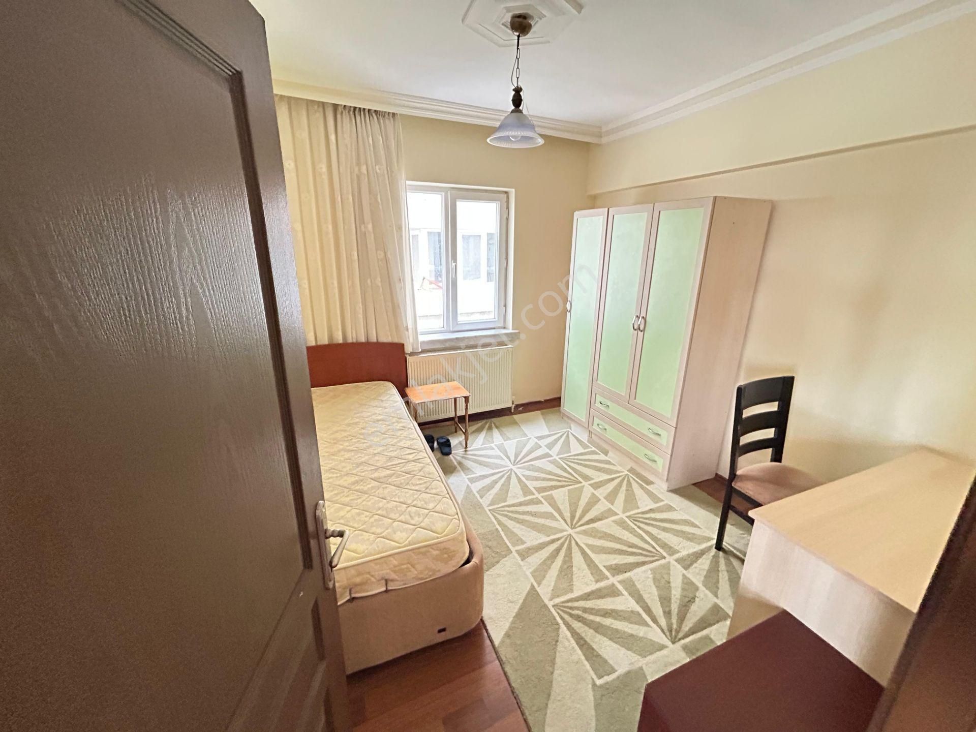 Taner'den Dikmen Sokullu Cad'de Ptt Yakını 3+1 125 Kombili Arakat Manzaralı - Görsel 23