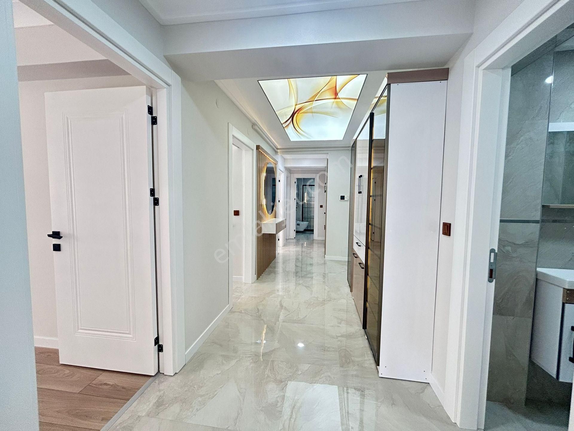 Taner'den Dikmen'de Hakim Evi Yakını 3+1 Orta Kat Süper Lüks Ön Cephe - Görsel 32