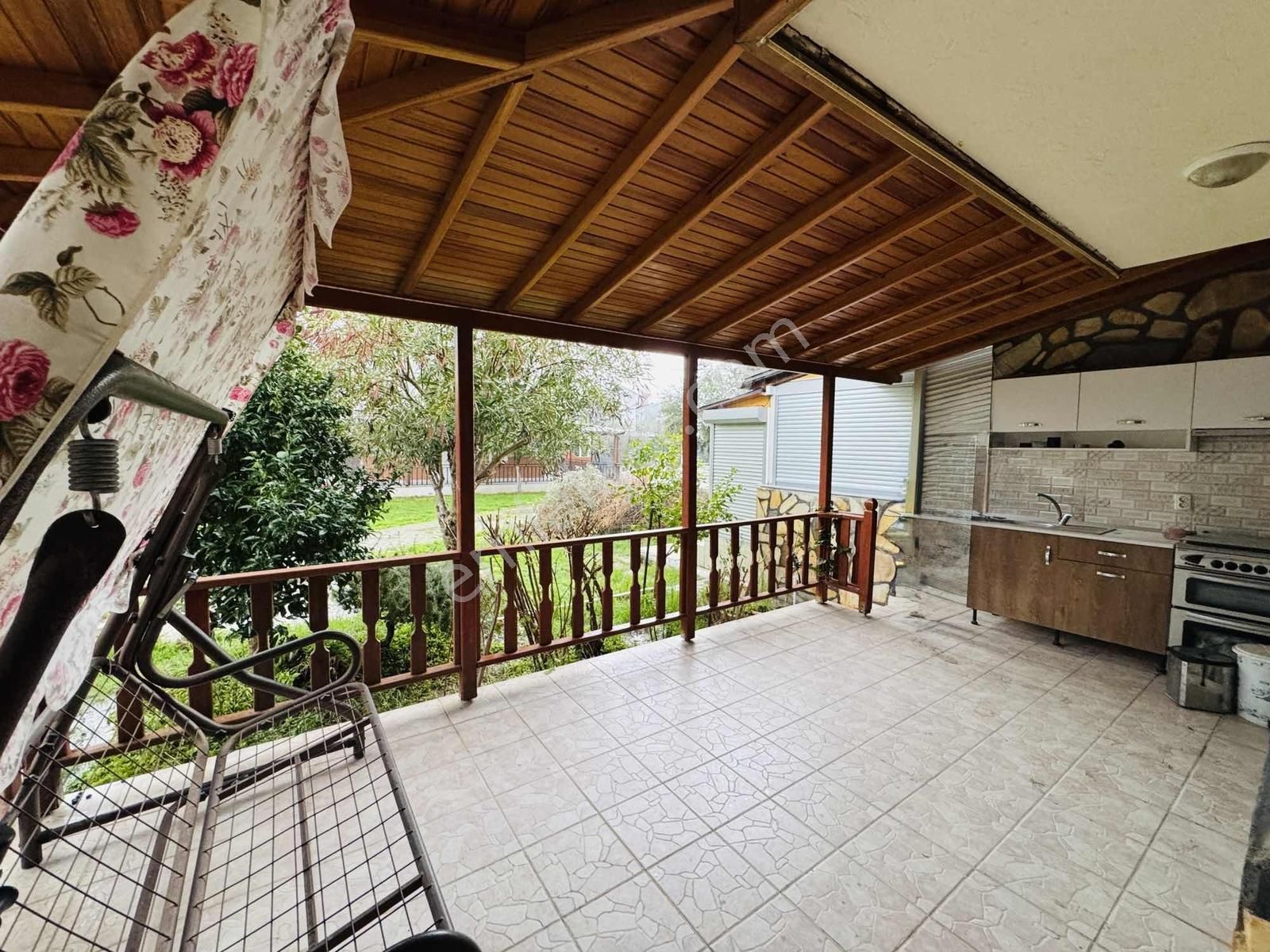 Kuşadası Davutlar'da Havuzlu Sitede Satılık 3+1 Masrafsız Yazlık - Görsel 10