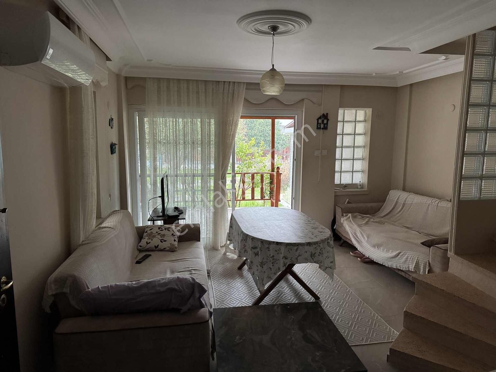 Kuşadası Davutlar'da Havuzlu Sitede Satılık 3+1 Masrafsız Yazlık - Görsel 3