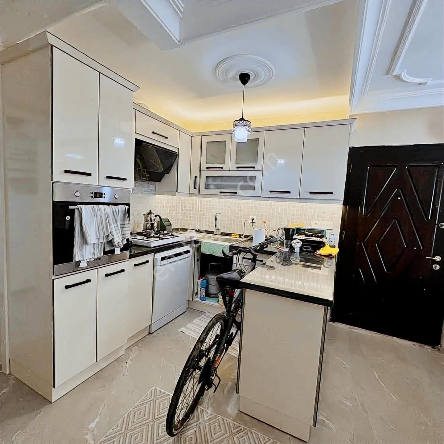 Kuşadası Davutlar'da Havuzlu Sitede Satılık 3+1 Masrafsız Yazlık - Görsel 13