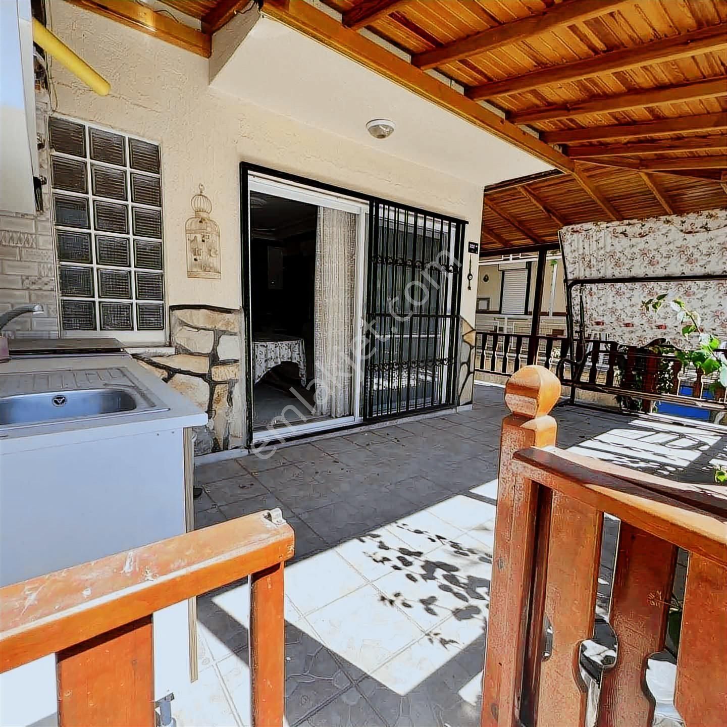 Kuşadası Davutlar'da Havuzlu Sitede Satılık 3+1 Masrafsız Yazlık - Görsel 33