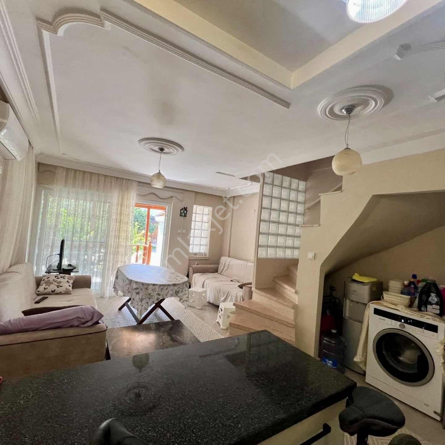 Kuşadası Davutlar'da Havuzlu Sitede Satılık 3+1 Masrafsız Yazlık - Görsel 14