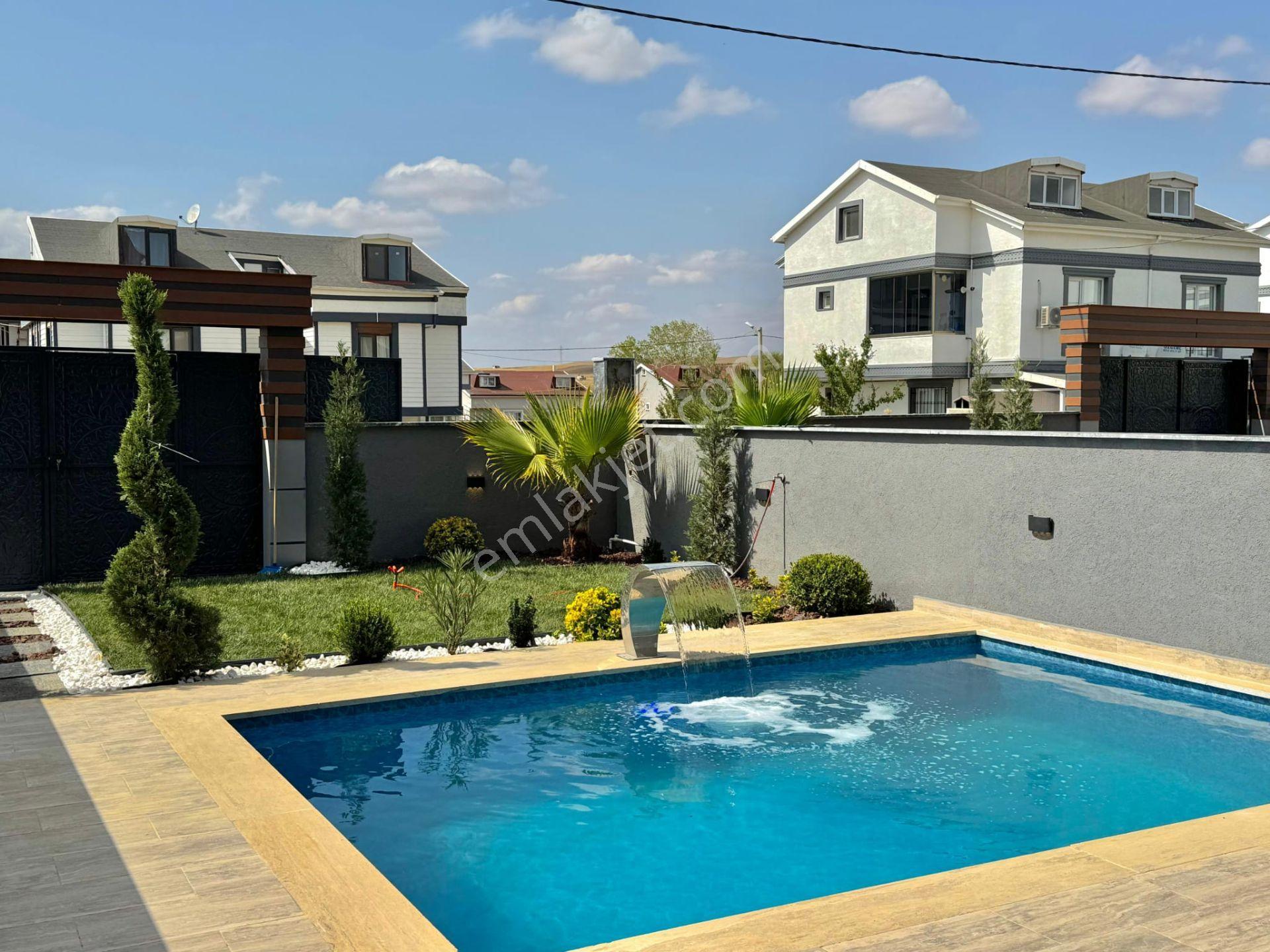 Temiz Düzenli Ve Güvenli Havuzlu Villa '' Kartallar'' Garantisiyle - Görsel 33
