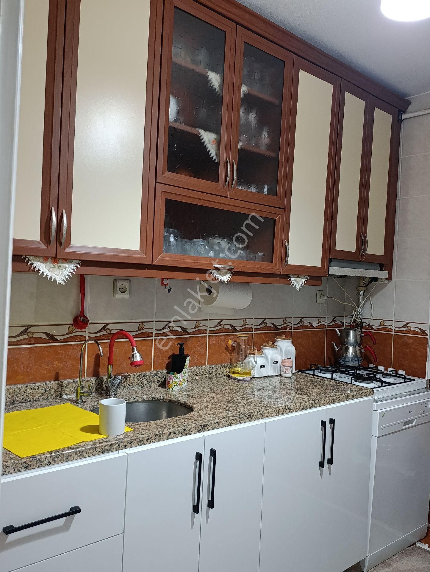 Araz Gayrimenkul Zübeyde Hanım Mah.satılık Kot 2 Bahçe Kapılı Bodrum - Görsel 7