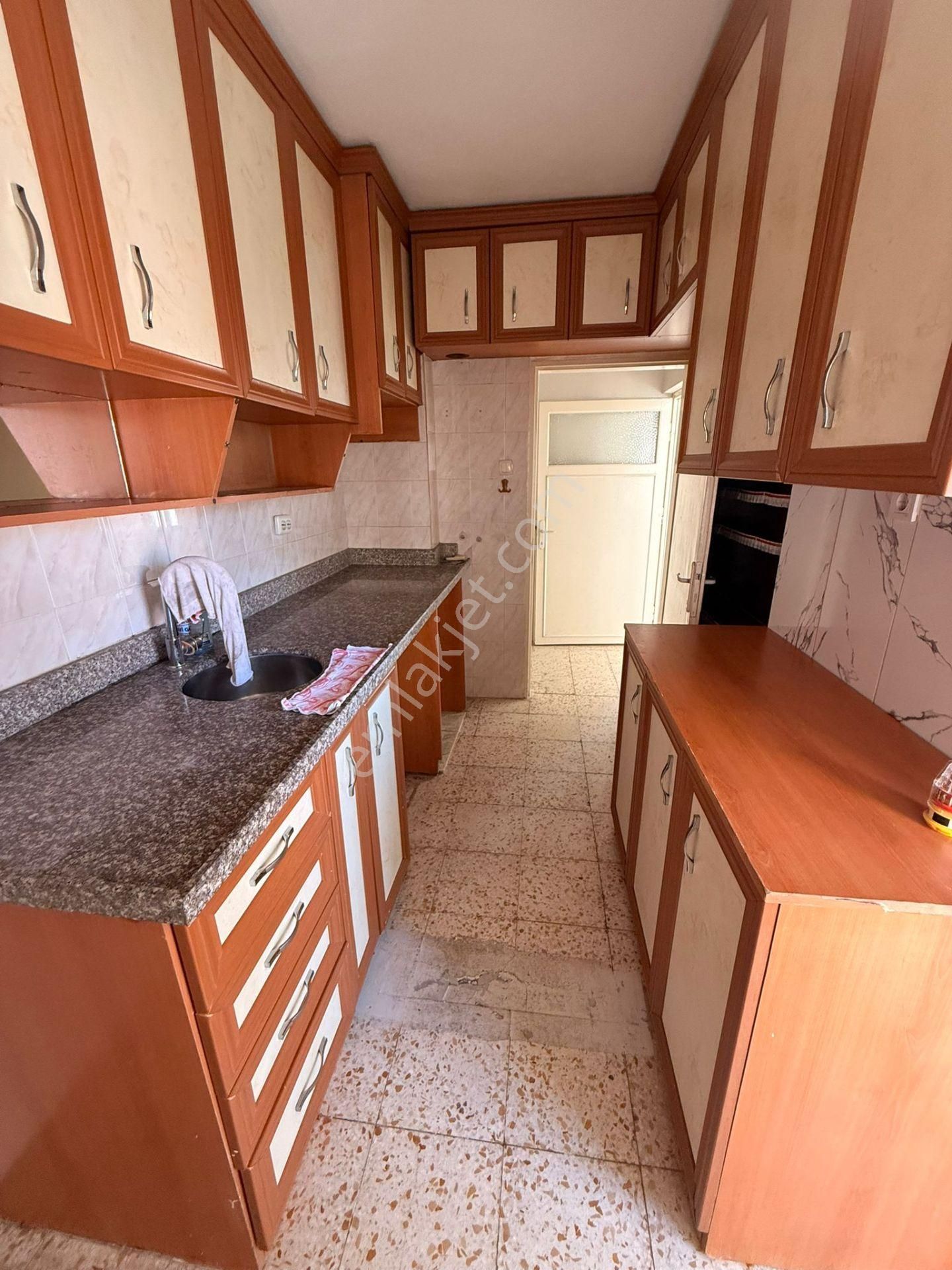 Adana Yüreğir Başkent Hastanesinin Yakınında 3+1 İçi Yenilenmiş Boyalı Klimalı Kiralık Cazip Daire - Görsel 4