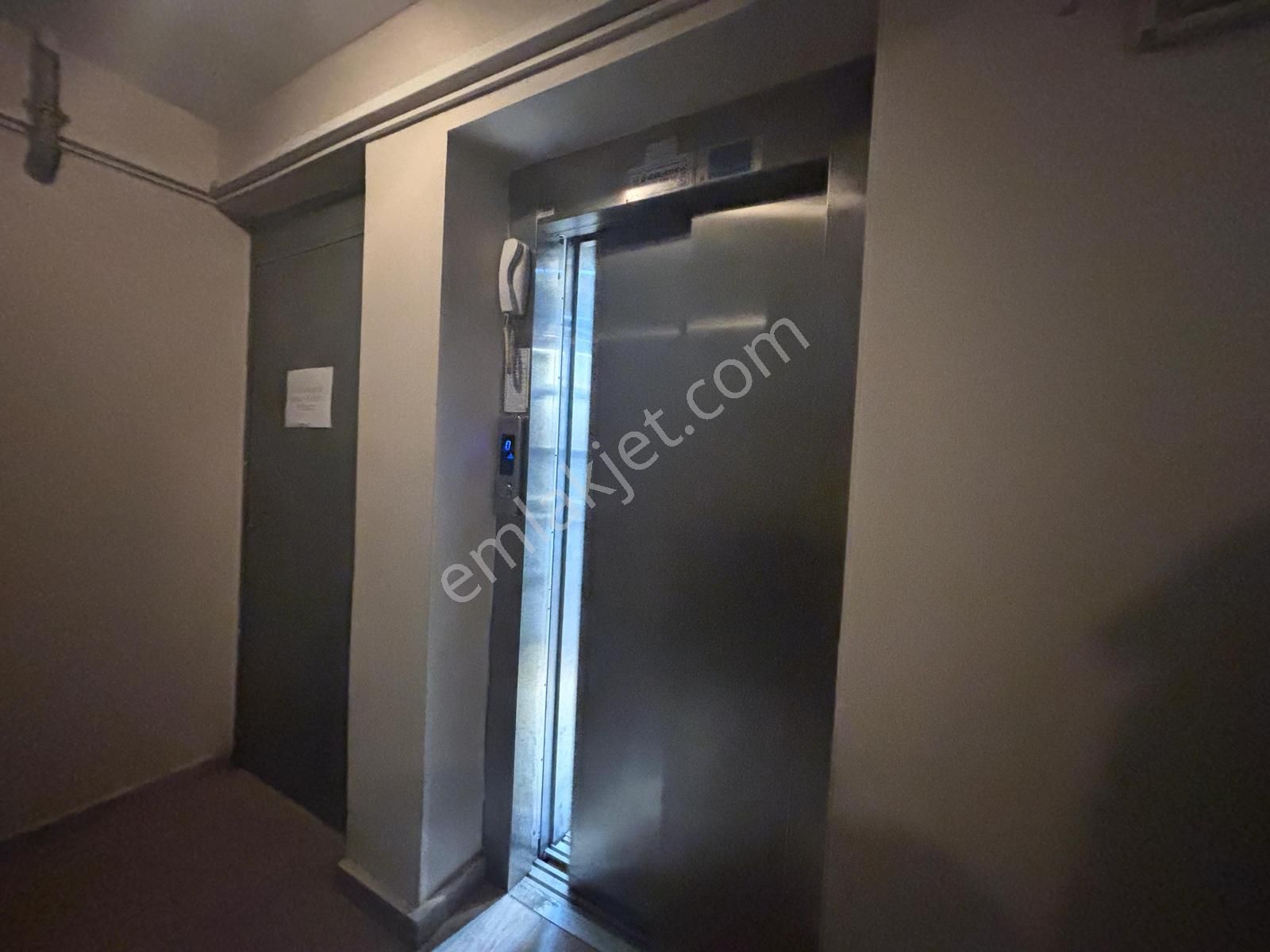 Kanal 26 Yakını Güzel Konumlu Kiralık Arakat 1+1 Daire - Görsel 7