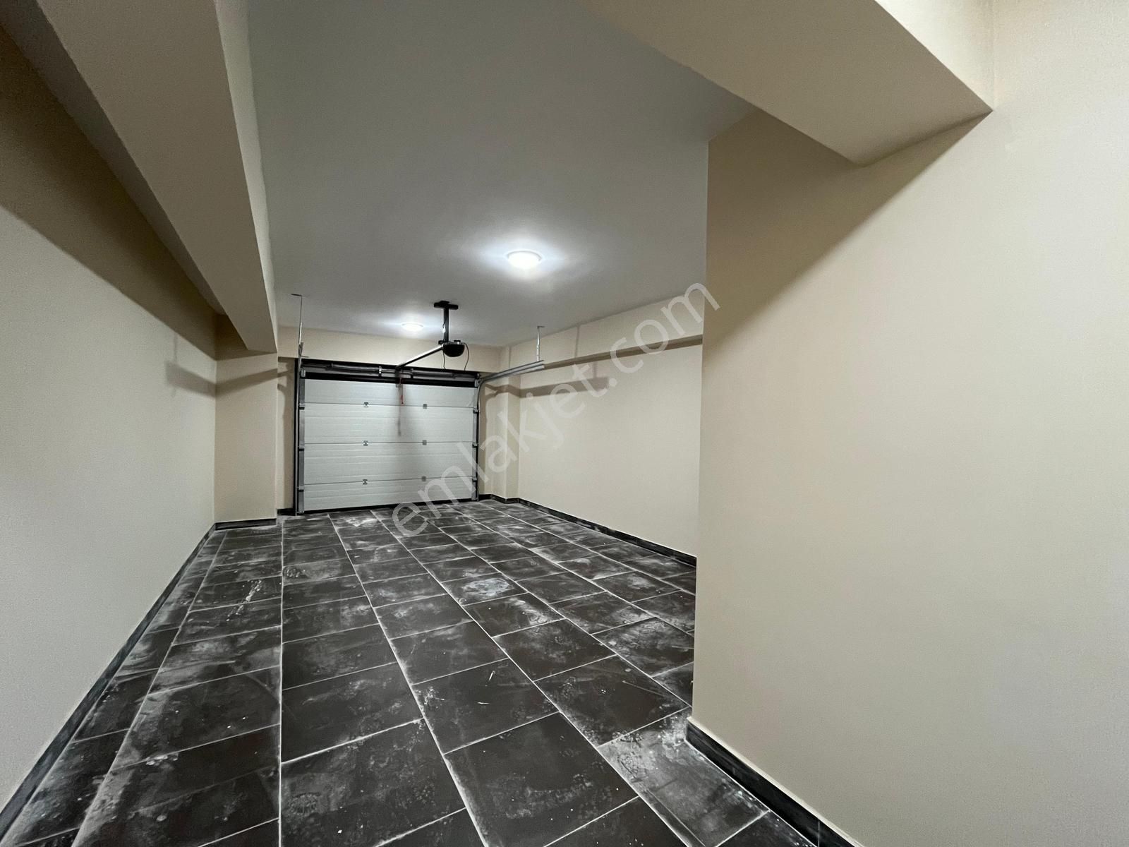 Kristal Unıty'den Kızılyerde Kiralık 4+1 Daire - Görsel 3