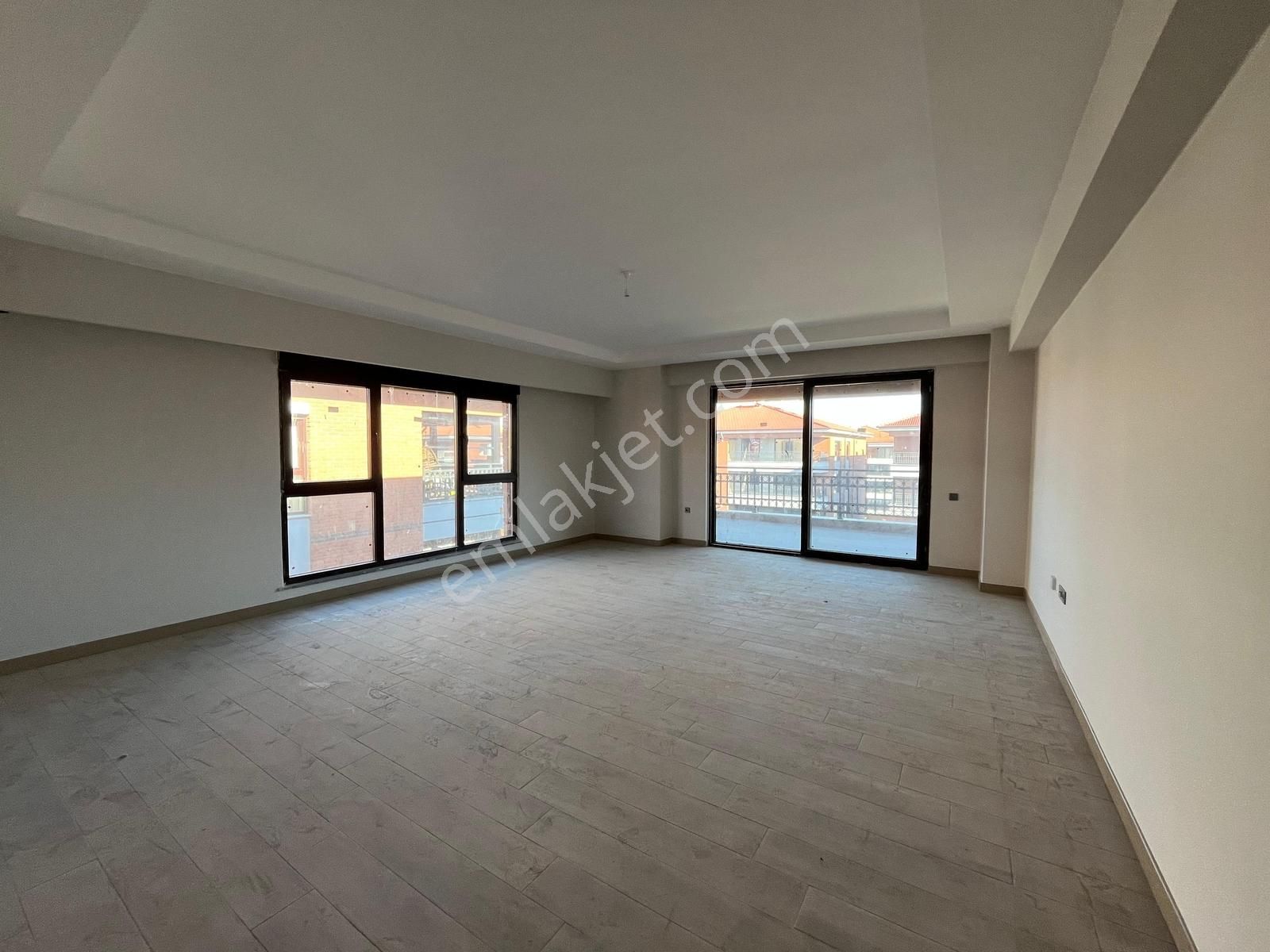 Kristal Unıty'den Kızılyerde Kiralık 4+1 Daire - Görsel 10