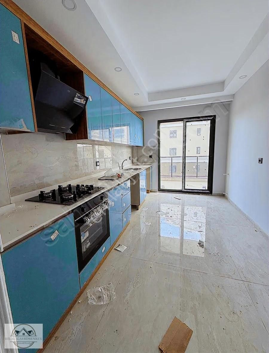 Hilal Gayrimenkulden |siteiçi| Arakat|geniş |havuz Cepheli |3+1|