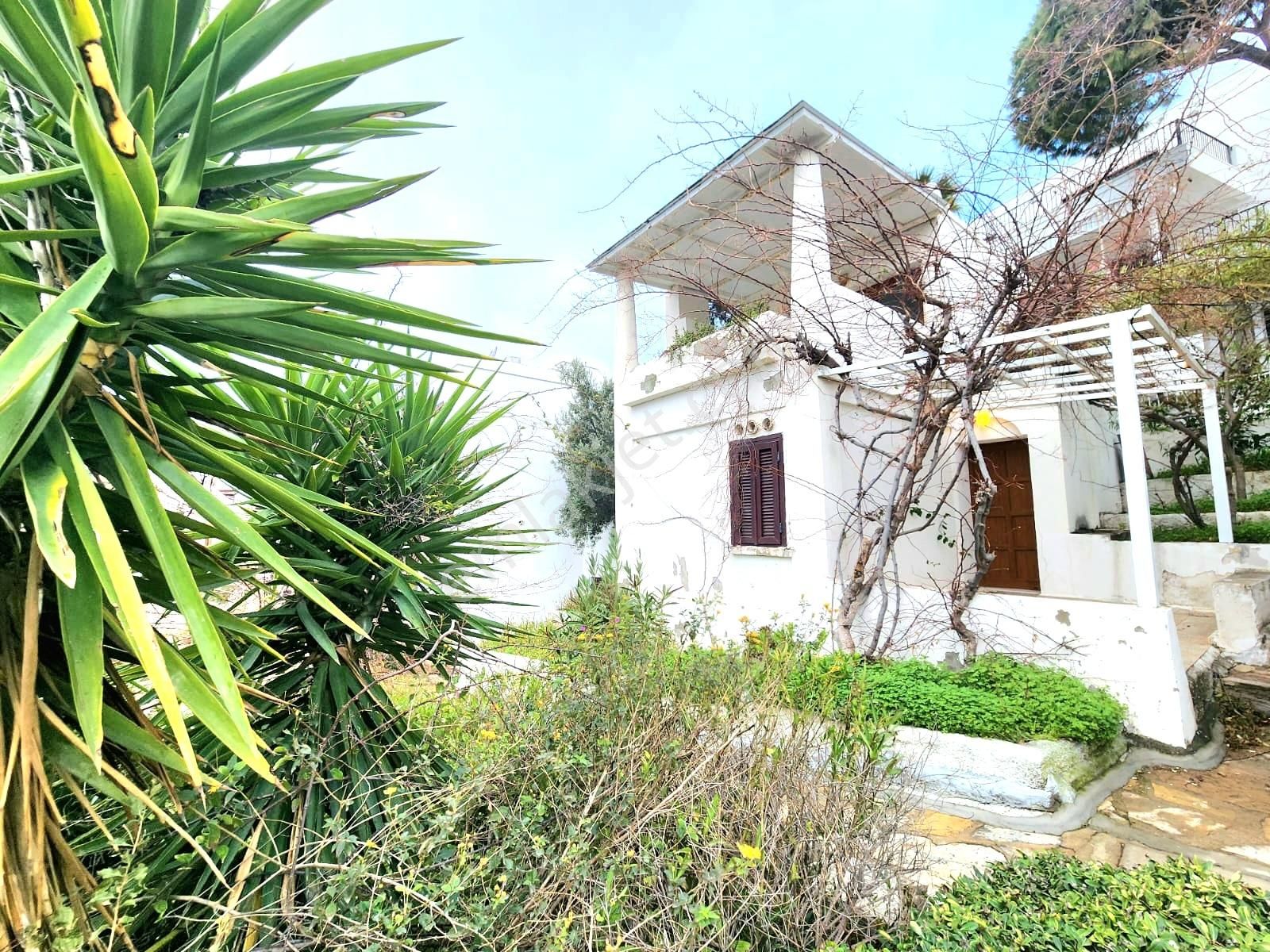 Bodrum Bitez Aktur'da Deniz Manzaralı Müstakil Villa