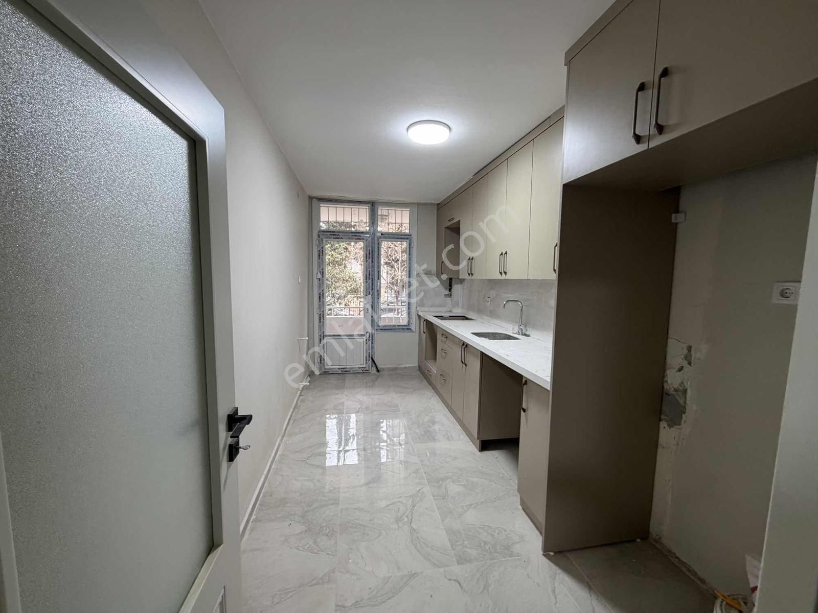 Turgut Özal Dede Kebap Civarı İçi Ful Yapılı Kiralık 3+1 Daire