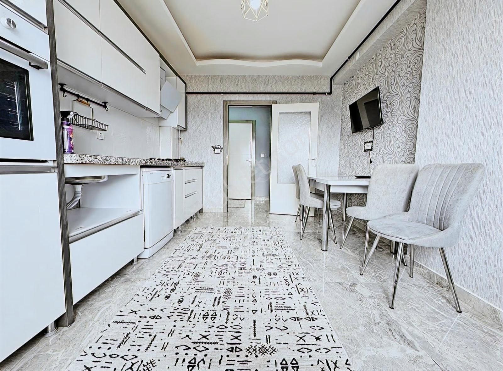 Çok_acil_satılık_ank_manzaralı_teras_balkonlu_geniş_3+1_