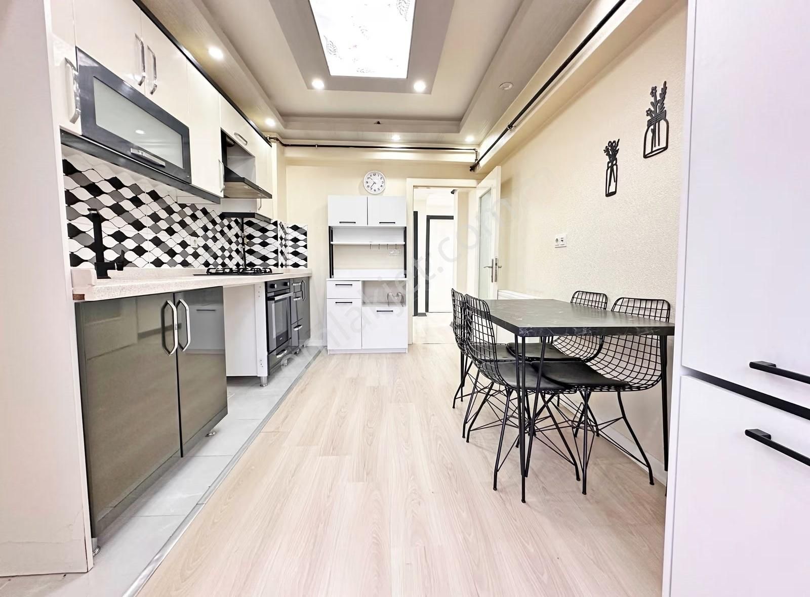 Karakaya Da Yeni Bina Da Yapılı 2.katta Cadde Yanı Kiralık 3+1 - Görsel 14