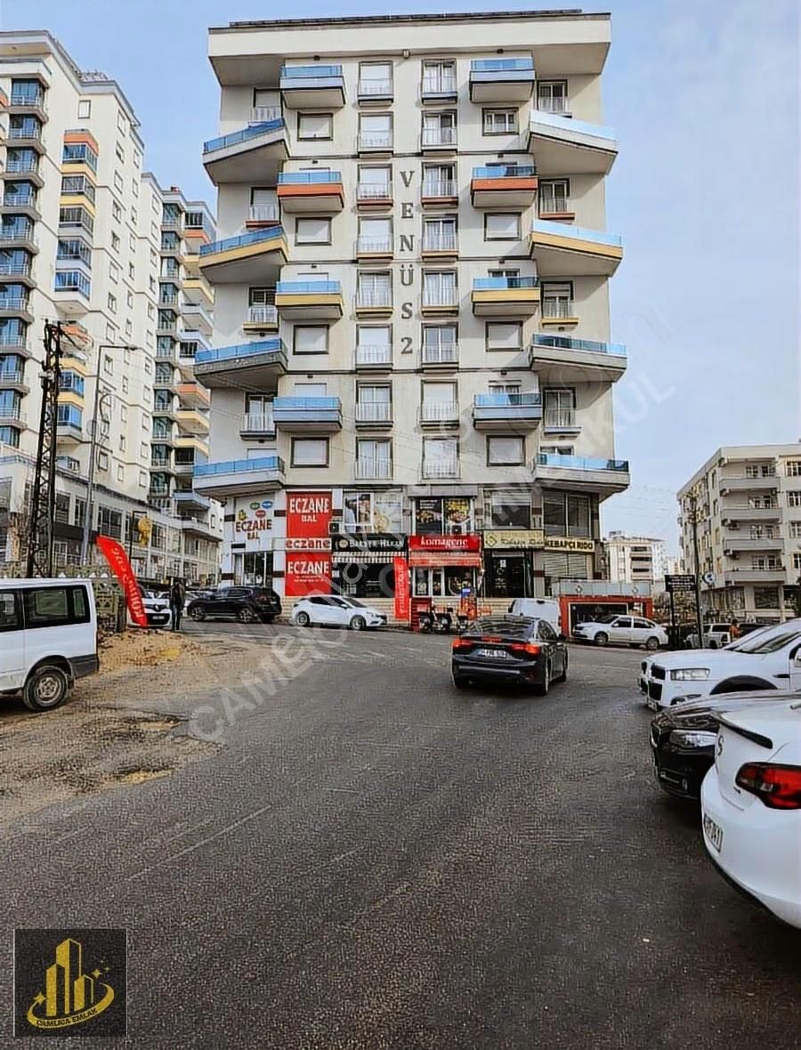 Çamlıca Emlak'tan Satılık Ultra Lüks 3+1 Daire