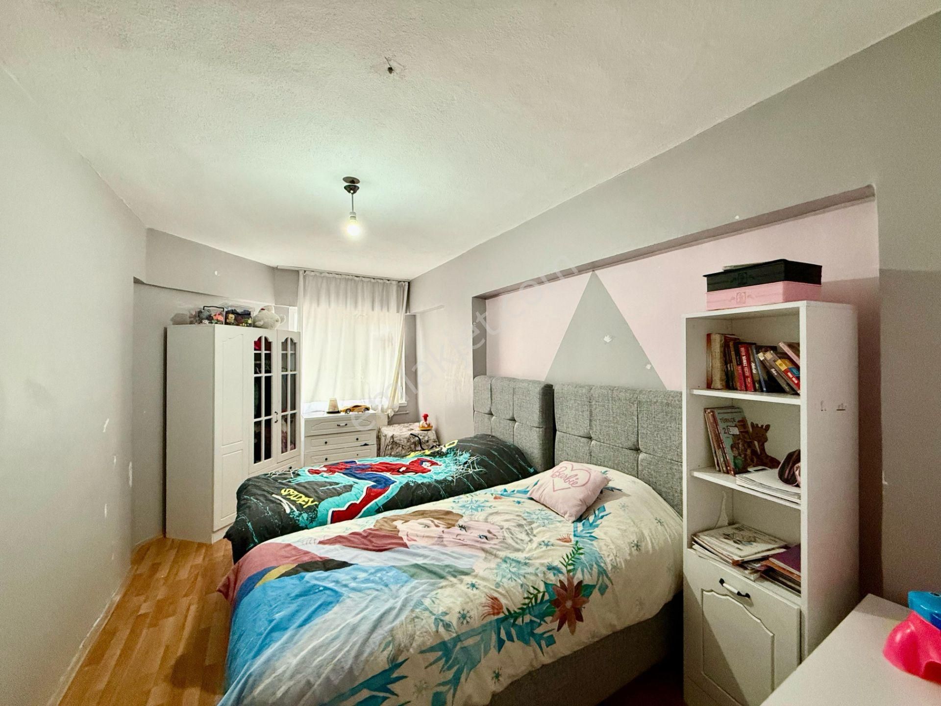 Kalecik Emlak'tan Merkezde 3+1 Orta Kat Güney Cepheli Daire - Görsel 12