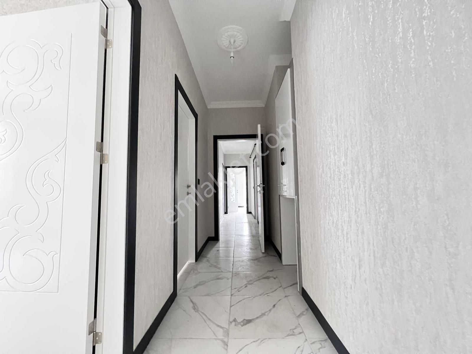 Mengene Cd. Yakını Site İçi 3+1 Arakat Satılık Lüks Daire - Görsel 4