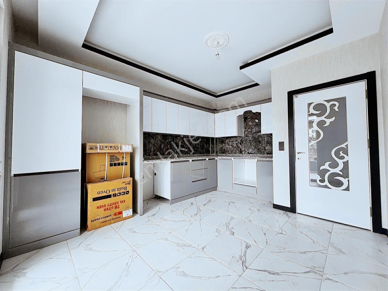 Mengene Cd. Yakını Site İçi 3+1 Arakat Satılık Lüks Daire