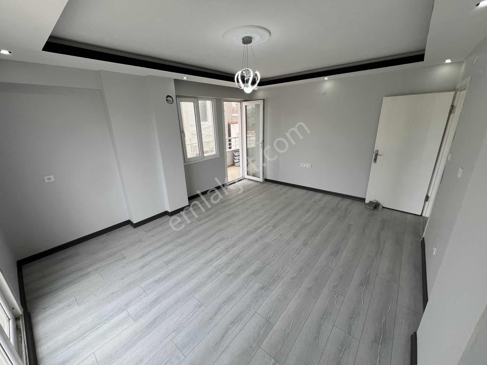 Didim Merkezi Konumda 2+1 Ayrı Mutfak Ön Cephe Daire - Görsel 14