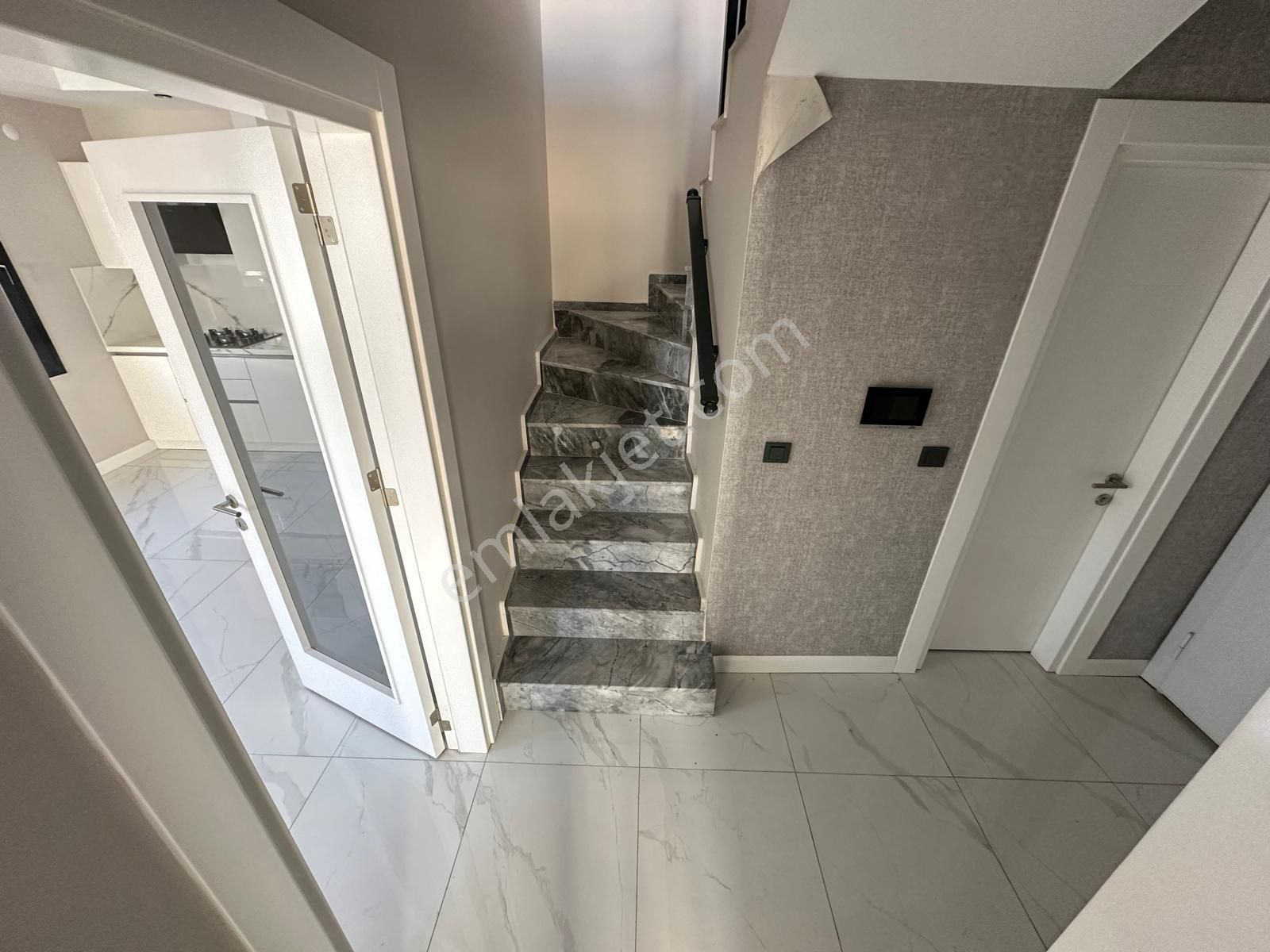 ꧁ay Emlaktan꧂akçay Güre Arasında Yaşam Tarzınızı Değiştirecek Satılık 2+1 Manzaralı Dubleks Daire - Görsel 23